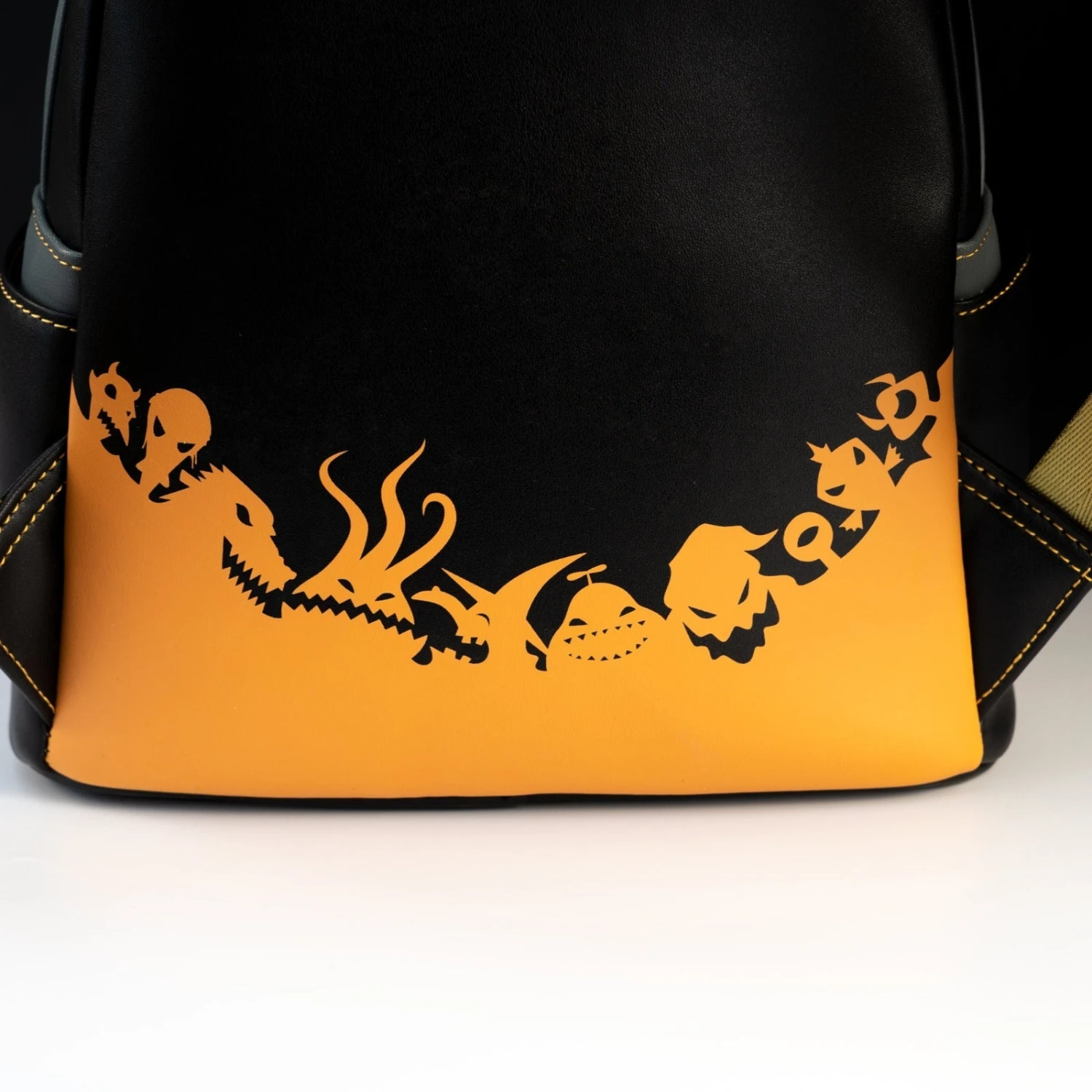 FUNKO Loungefly X The Nightmare Before Christmas Harlequin Demon Cosplay Mini Backpack 6 FUNKO Loungefly X The Nightmare Before Christmas Harlequin Demon Cosplay Mini Backpack - Image 6