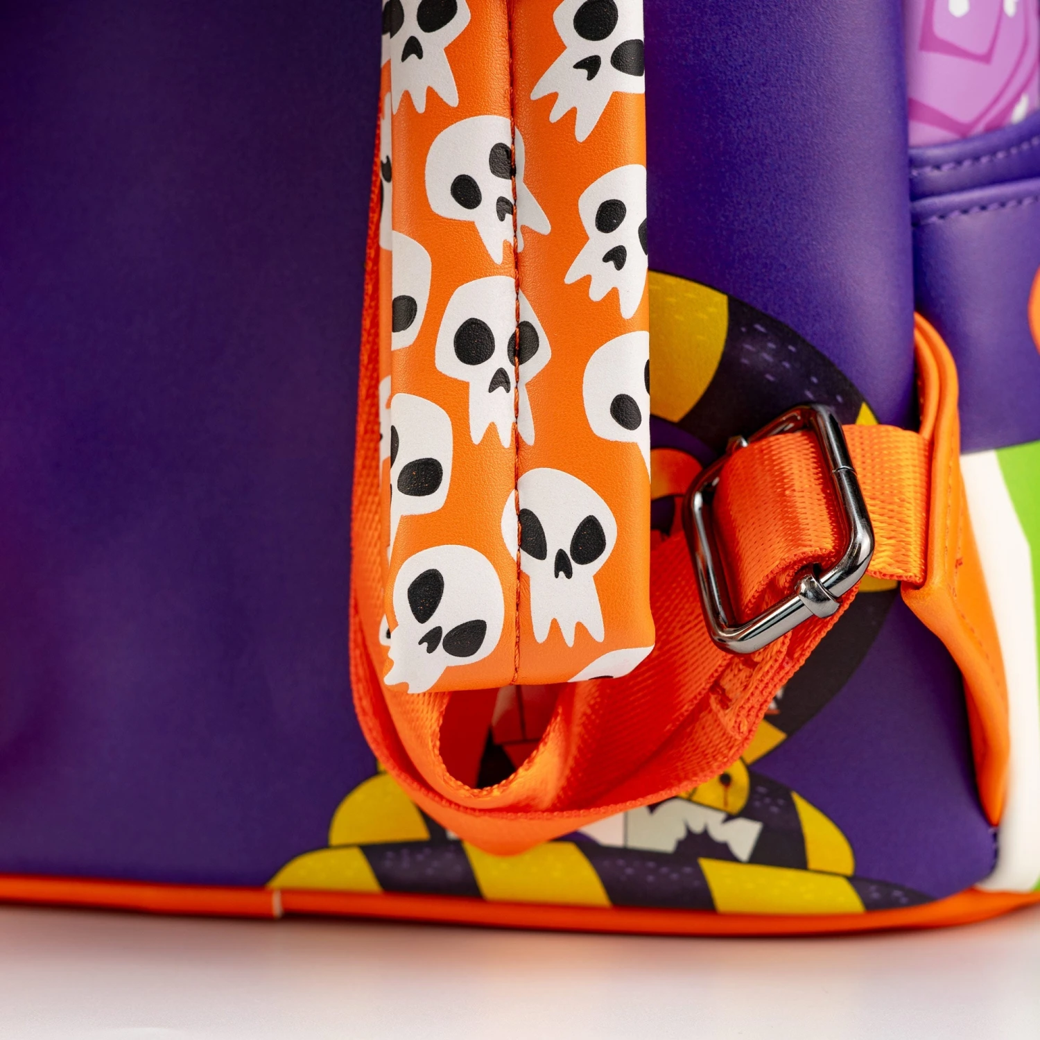 FUNKO Loungefly X The Nightmare Before Christmas Scary Teddy Present Mini Backpack 7 FUNKO Loungefly X The Nightmare Before Christmas Scary Teddy Present Mini Backpack - Image 7